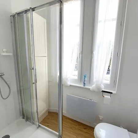 2 Pieces Centre Saint-palais, Proche Plage, Balcon Apercu Mer, Parking A Proximite - Fr-1-550-86 Apartamento