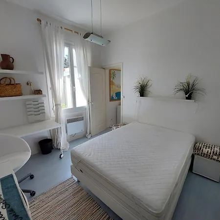 2 Pieces Centre Saint-palais, Proche Plage, Balcon Apercu Mer, Parking A Proximite - Fr-1-550-86